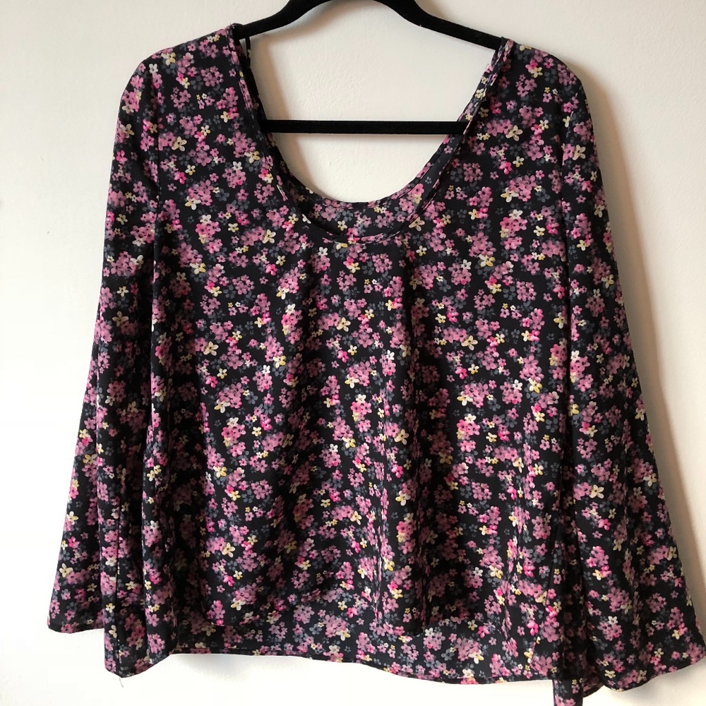 Floral long sleeved lightweight Blouse